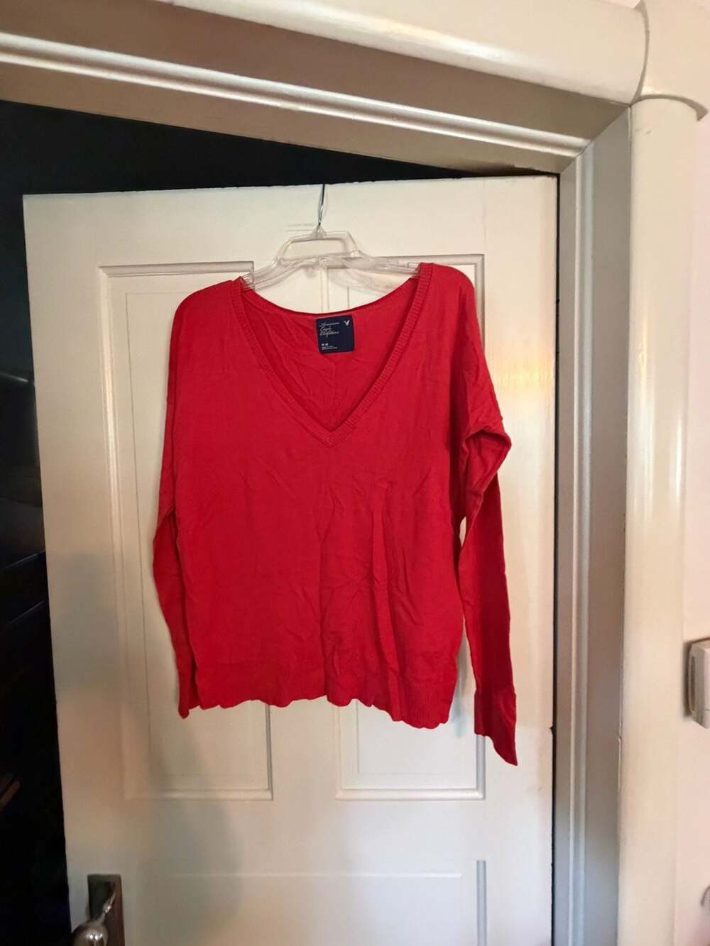 American Eagle Outfitters Women's Red V-Neck Long Sleeve Cotton Sweater Size M